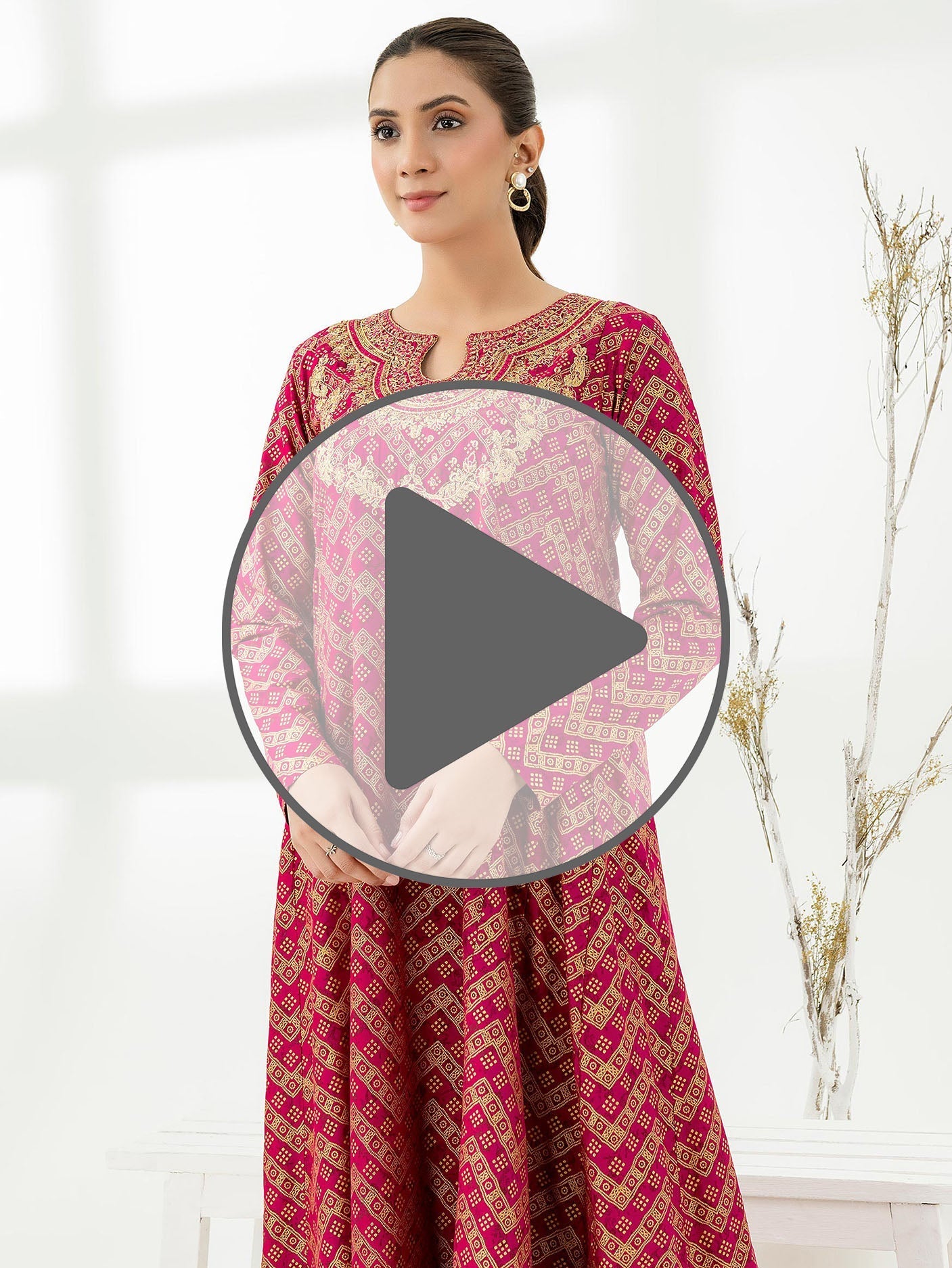 Lawn Pishwas-Embroidered (Pret)