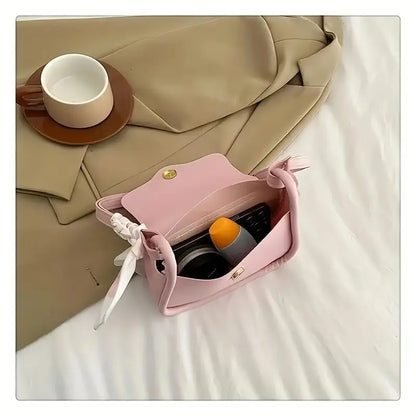 Heart-Shaped Vintage Sling Bag for Women