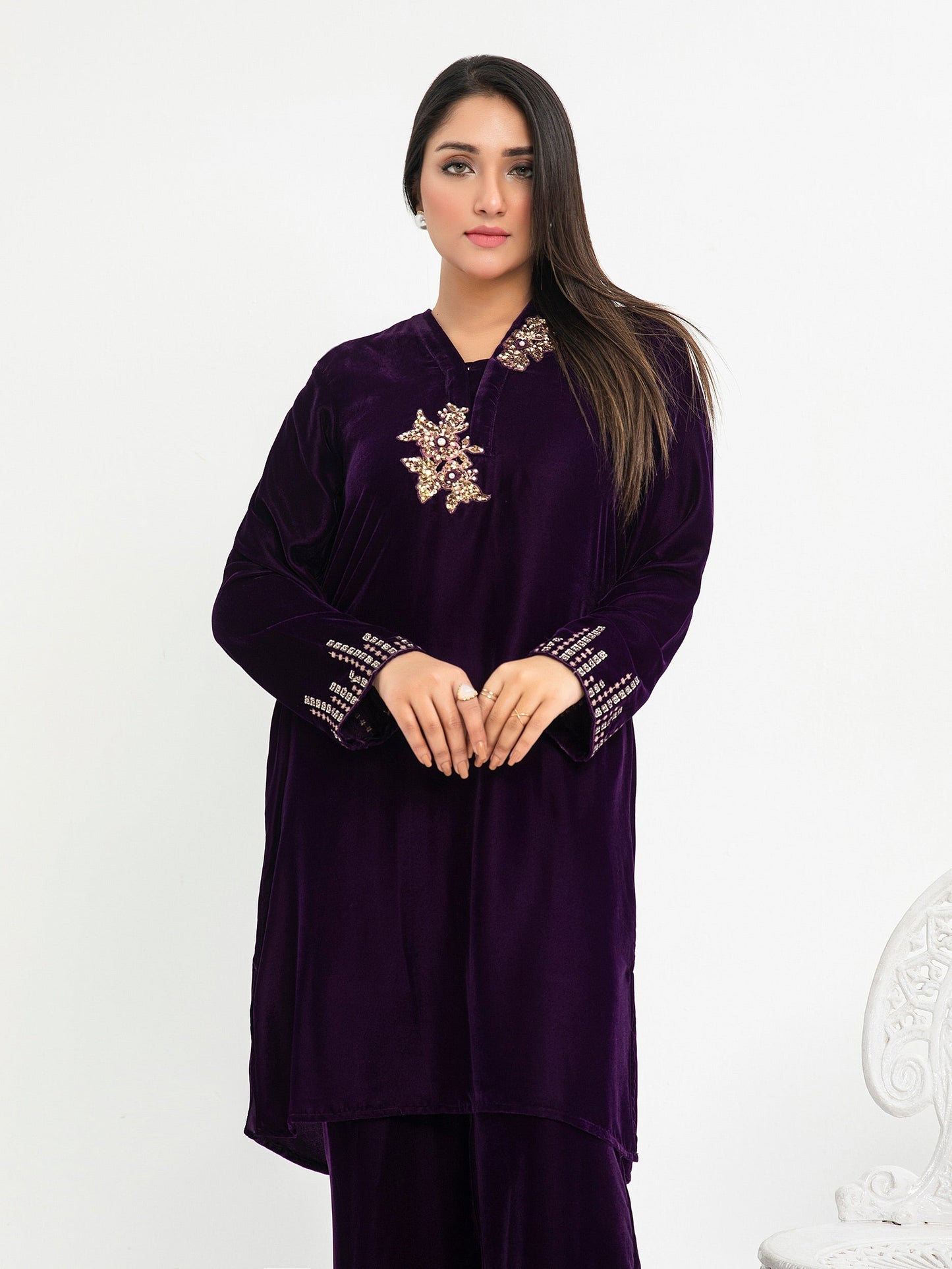 2 Piece Velvet Suit-Embroidered(Pret)