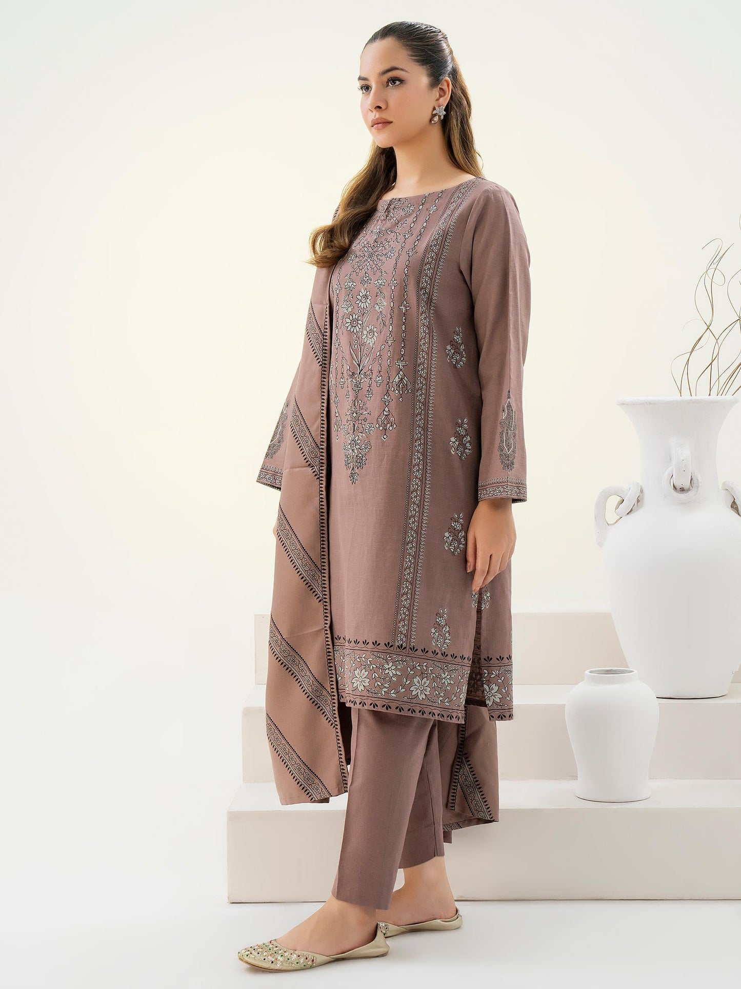 3 Piece Khaddar Suit-Paste Print (Pret)