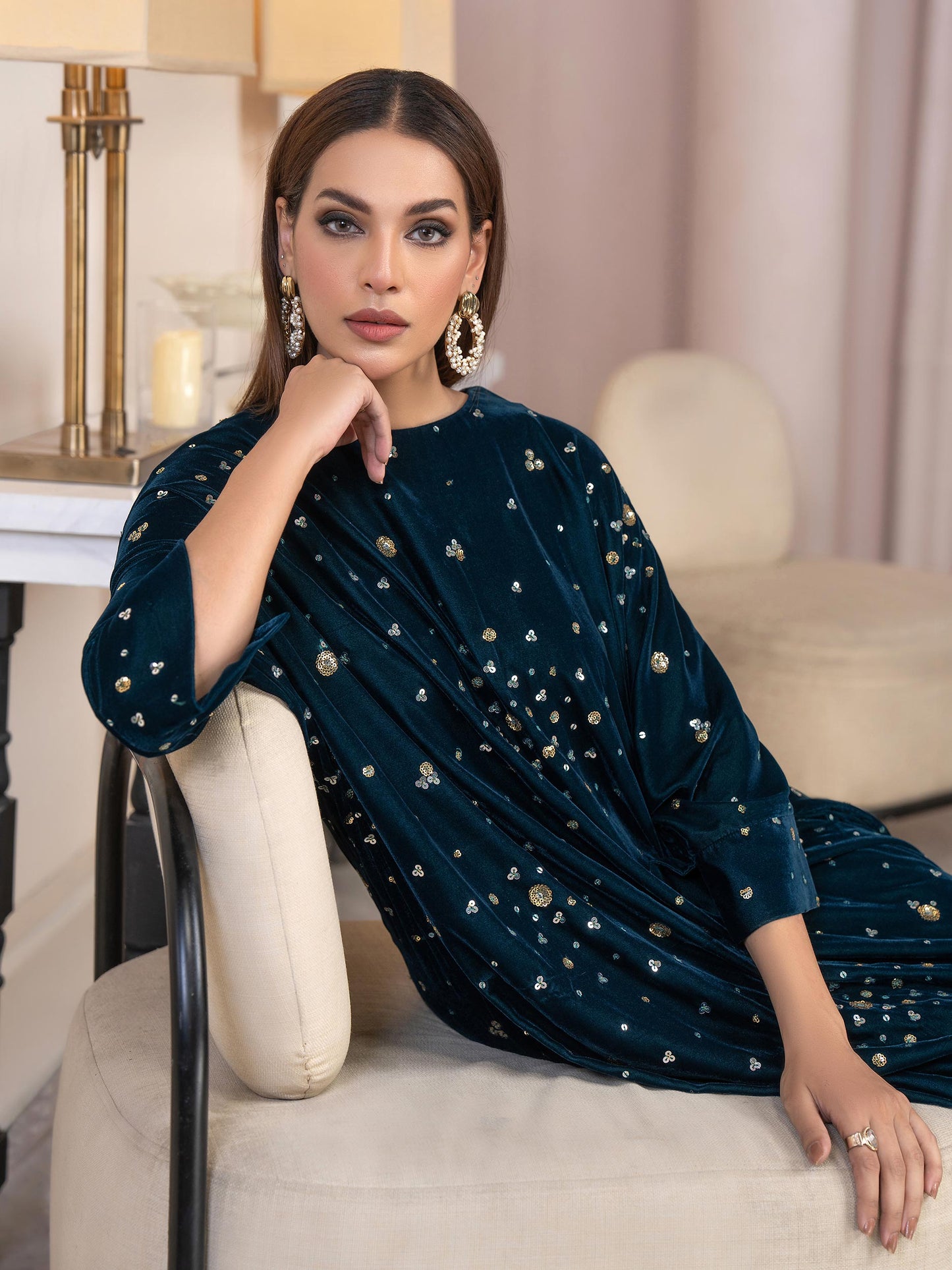 Velvet Kaftan-Embroidered(Pret)
