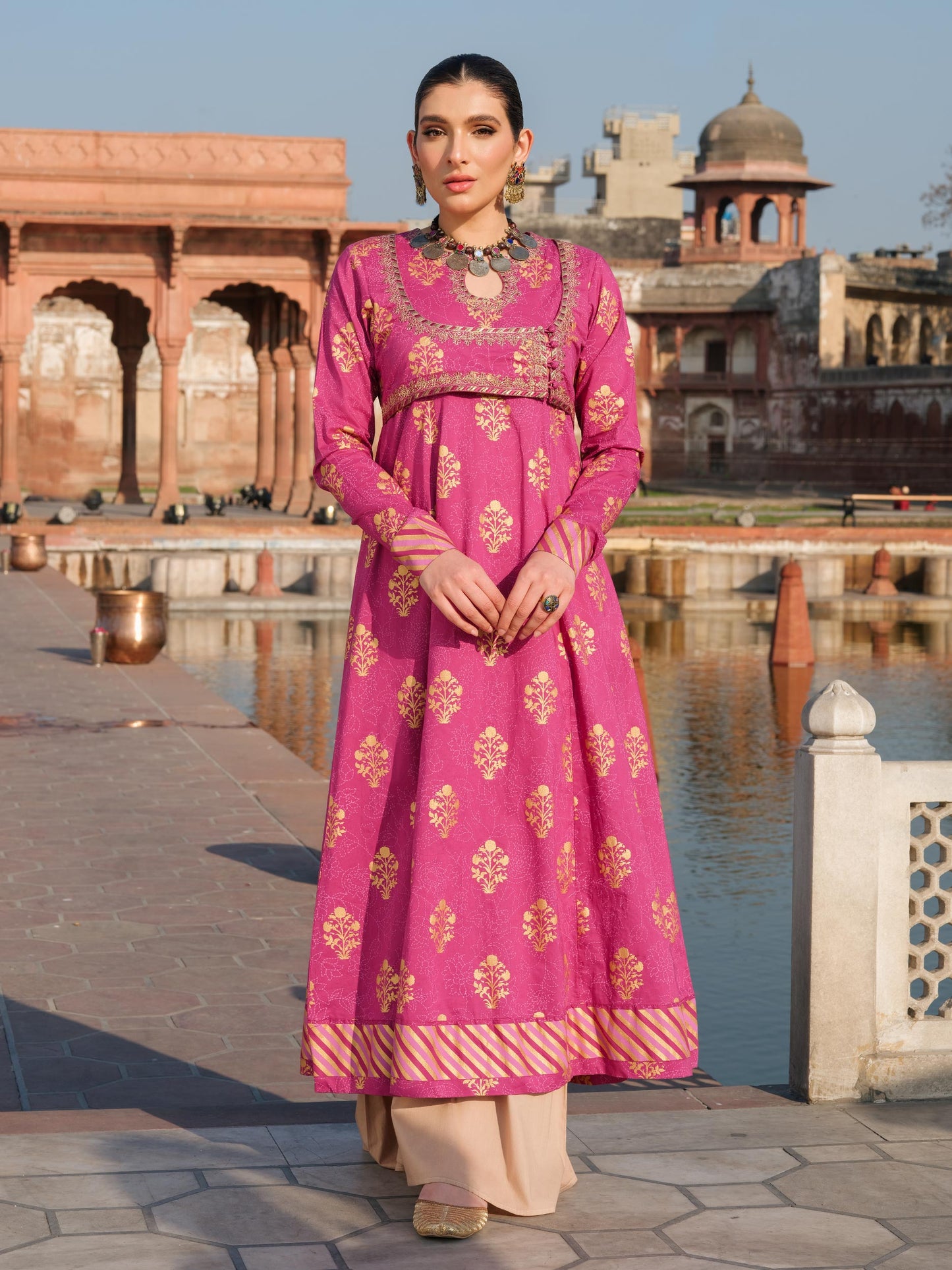 Cambric Pishwas-Embroidered (Pret)