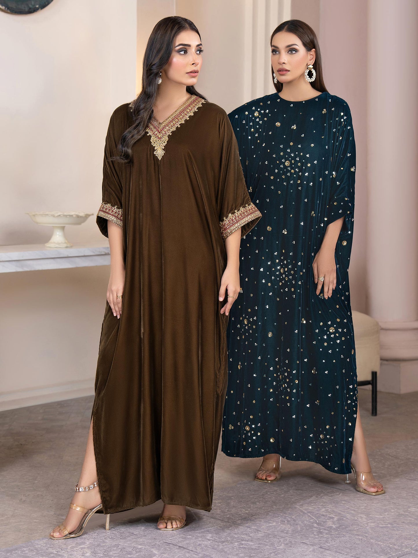 Velvet Kaftan-Embroidered(Pret)
